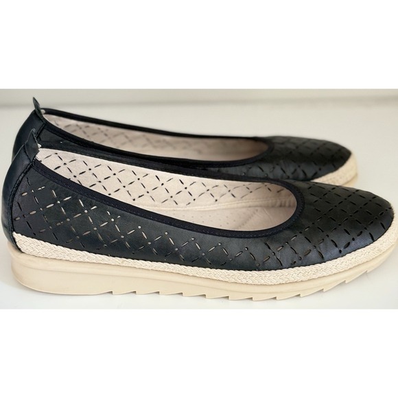 Enjoiya Womens Cut Out Slip On Black Beige Espadrille Look Size 40 or US 9 - 9.5 - Picture 1 of 12